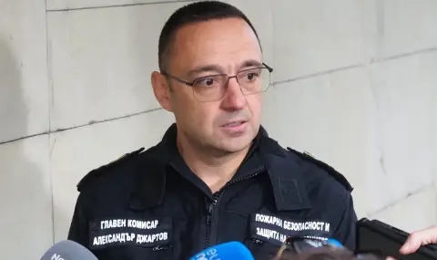 Александър Джартов: Пожарът след взрива край Белица е под контрол