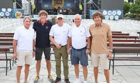 Христо Стоичков разходи футболни легенди на Испания в Банско - столицата на джаза - 1