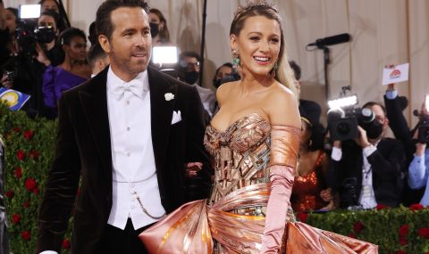 Блейк Лайвли и Райън Рейнолдс тихомълком се сдобиха с четвърто дете (СНИМКИ) - 1