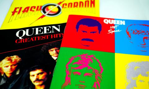 Пускат серия марки с "Queen" (СНИМКИ) - 1