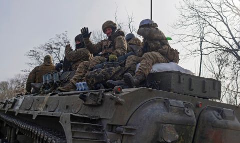 10 000 украински войници се бият в Бахмут - 1