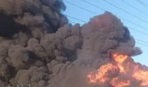 Руснаците потушиха пожара в поразеното от дронове петролно депо край Краснодар - 1