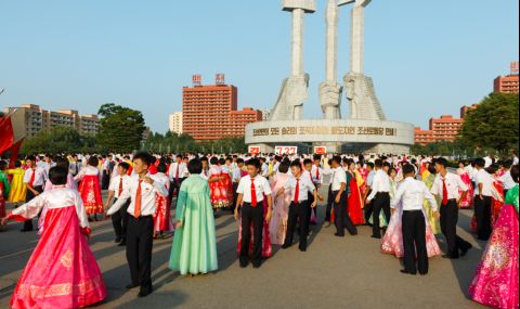 Северна Корея отбелязва 110 години от рождението на Ким Ир-сен - 1
