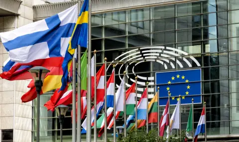 Евродепутати настояват за пълно замразяване на средствата за Унгария - 1