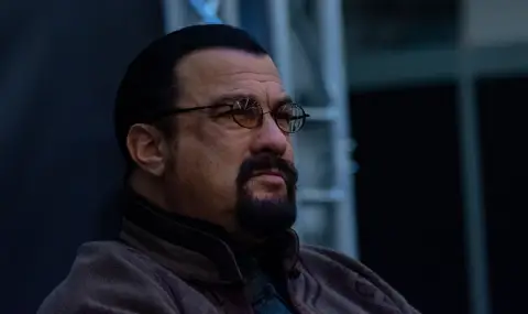 Стивън Сегал прави документален филм за войната в Украйна - 1