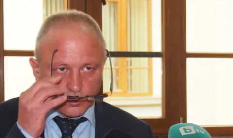 49 000 евро и 20 000 лв. са открити в служебната каса на апелативния прокурор на Варна - 1