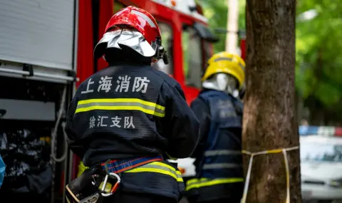 39 души загинаха при мащабен пожар в Китай - 1