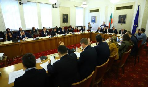 Ресорната комисия гледа удължаването на Бюджет 2022 на второ четене - 1