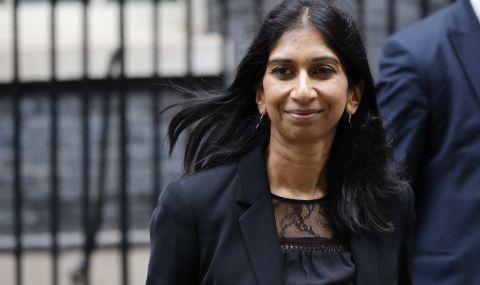Британският вътрешен министър Сюела Брейвърман шест пъти нарушила служебните правила - 1