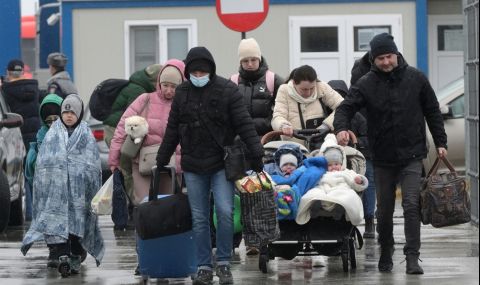 Общо 20 481 украински бежанци са пристигнали в Гърция до момента  - 1