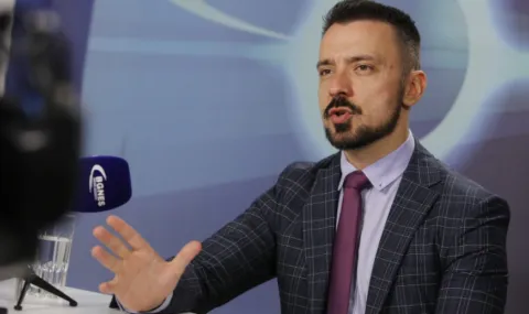 Шкварек: Политиката на АзГ не се различава от тази на германските партии преди 20 години - 1