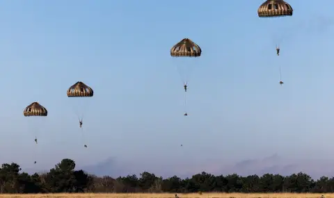 The Telegraph: Британски и френски парашутисти са завършили обучение за евентуална мироопазваща мисия в Украйна