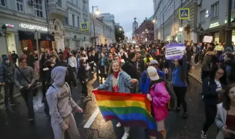 Върховният съд на Русия обяви ЛГБТ движението за екстремистка организация ВИДЕО - 1