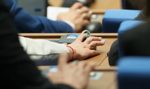 Парламентът гласува промени в Кодекса за застраховането