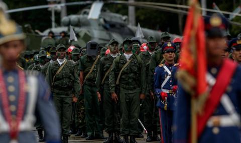 Армията се обръща срещу Мадуро? - 1
