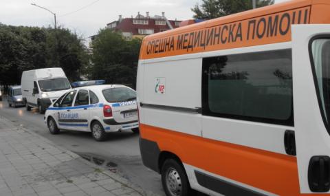Полицията във Варна издирва шофьор, блъснал майка с дете и избягал - 1