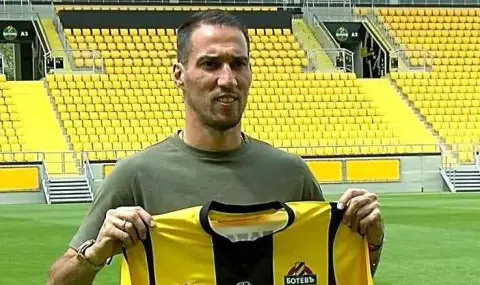 Ивелин Попов слага край на бляскавата си футболна кариера това лято - 1