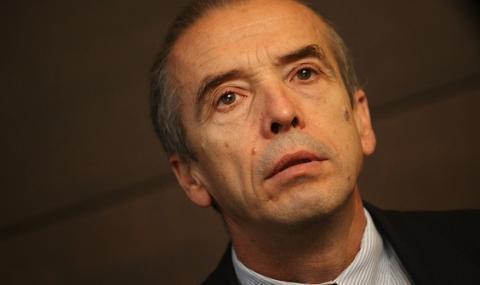 Доц. Мангъров: Лечението по телефона трябва да спре - 1