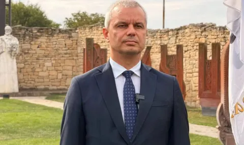 Костадин Костадинов в Добрич: Не трябва да приемаме свободата и независимостта като даденост | интерФакти.БГ Костадин Костадинов в Добрич: Не трябва да приемаме свободата и независимостта като даденост