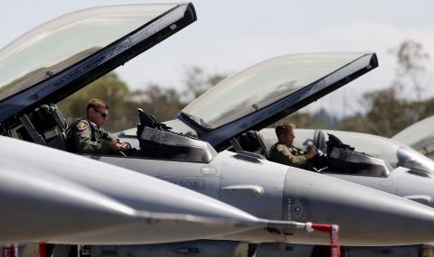 ГЕРБ: Правителството на Радев развива тайно процедура за още една партида F-16 - 1