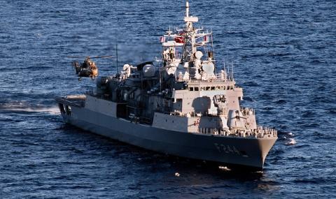 Турция прогони израелски кораб - 1