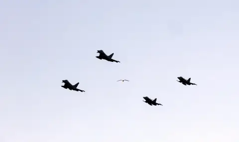 Италия обяви, че няма да бъде сплашена след атаката с дрон срещу военна база в Кувейт - 1