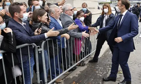 Нови солидни проблеми пред Еманюел Макрон! Френската опозиция призова за предсрочни избори - 1