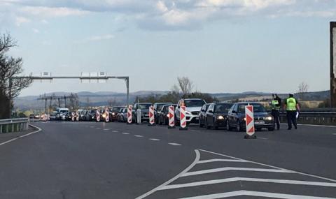 Над 2 км колона от коли се образува на КПП-то на входа на София откъм АМ &quot;Тракия&quot; - 1