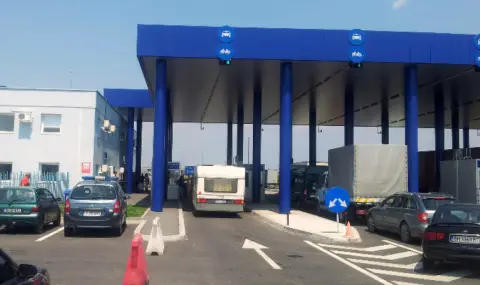 Отново интензивен трафик на камиони на изход на граничния пункт „Видин“ - 1