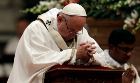 Папата: Коледа е заложник на материализма - 1