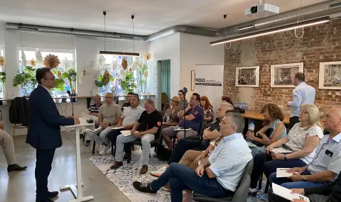 Петър Москов: ДПС се опитва да превърне политическия дебат в битка на футболни агитки - 1