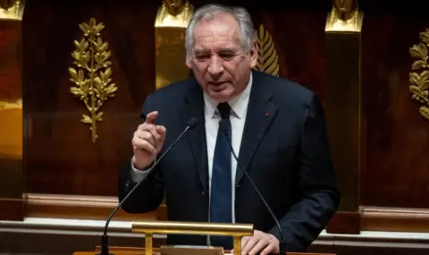 Френската левица внесе нов вот на недоверие на правителството  - 1