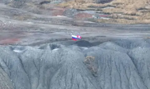 Truth or photomontage? The flag of North Korea appeared on the front line near Pokrovsk  - 1