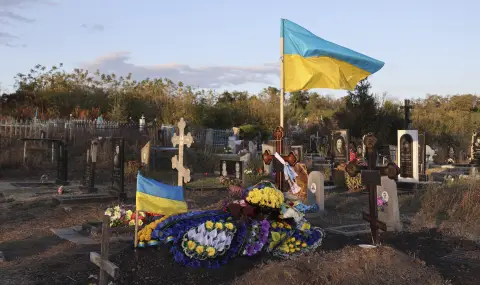 How many soldiers have Ukraine and Russia lost in the war  - 1