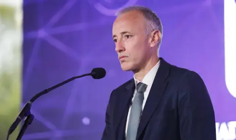 Министърът на образованието свиква извънредно съвещание за сигурността в училищата - 1