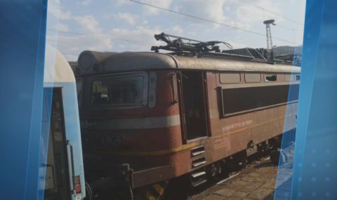 Горя локомотив на пътнически влак на гара Зверино - 1