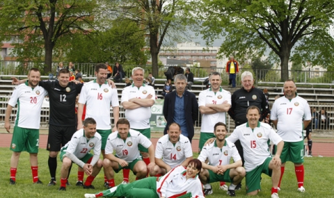 България спечели футболен турнир в подкрепа на донорството - 1