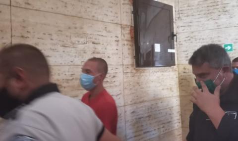 Постоянен арест за младежа, убил мъжете на баба си във Врачанско - 1
