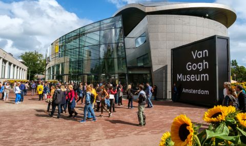 Музеят на Ван Гог в Амстердам празнува 50 години от създаването си - 1