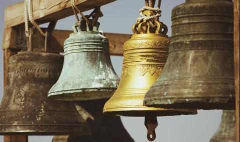 Откраднаха 100-килограмови църковни камбани в Добричко - 1