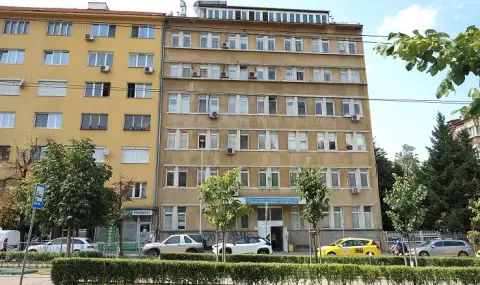 "Спаси София": Шефът на IV-та градска болница държи лекарите без заплати от декември