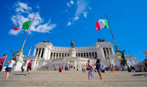 Италия отменя задължителното носене на маски на открито - 1