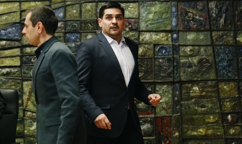 Министър Василев: Започваме проверка по сигнали за клубове-фантоми в БФС - 1