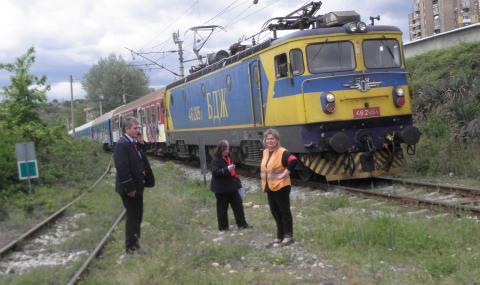 Колоездач оцеля след сблъсък с влак на гара Дългопол - 1