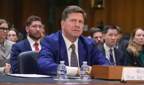 Senate advances Jay Clayton's pick for intelligence, Congress investigates FIFA chief for ties to Trump - 1