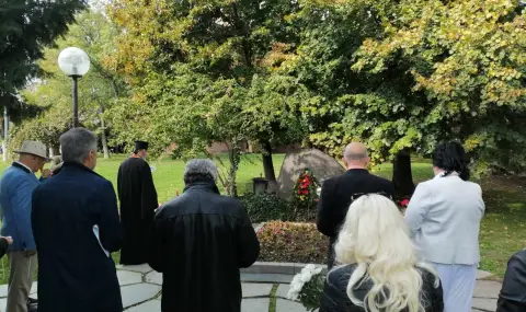 The National Literary Museum organized a solemn pilgrimage to the grave of Ivan Vazov  - 1