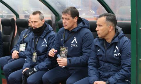 От Левски: Удовлетворихме молбата на Петър Хубчев да не води тренировките на тима - 1