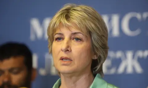 Весела Лечева към волейболистите: Вие обединихте  България и напълнихте площадите в страната! - 1