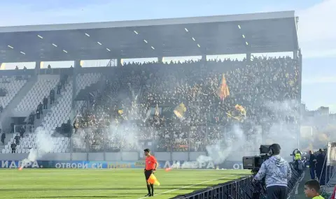 Феновете на Ботев Пд поискаха сериозни санкции за Локомотив - 1