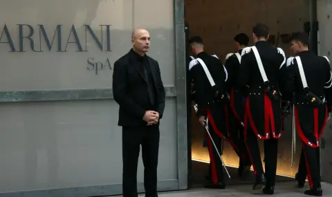 Погребват Армани в семейна крипта  - 1